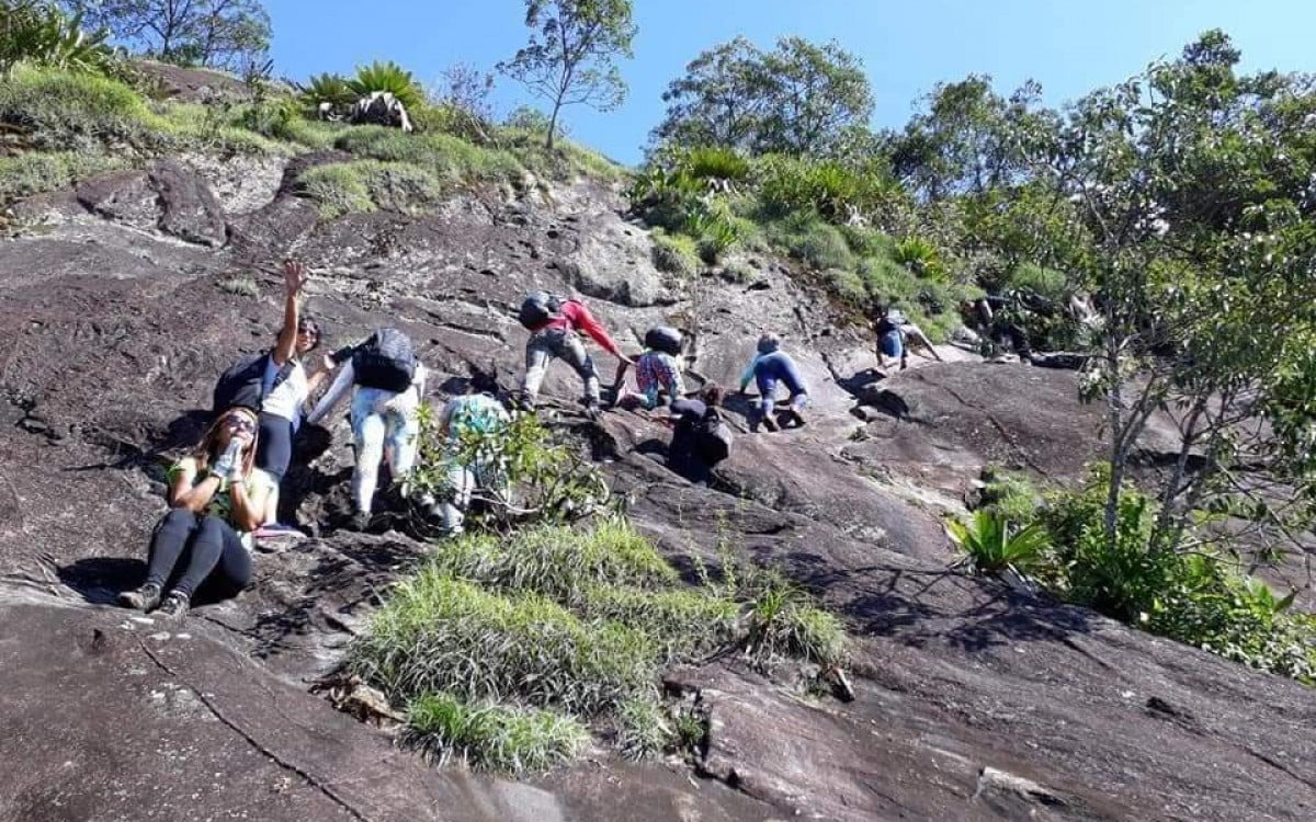 Guapimirim, verão, cachoeiras e natureza