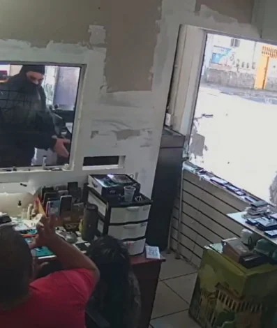 Homem é executado com pelo menos 19 tiros em Paraty; enteado da vítima também foi baleado