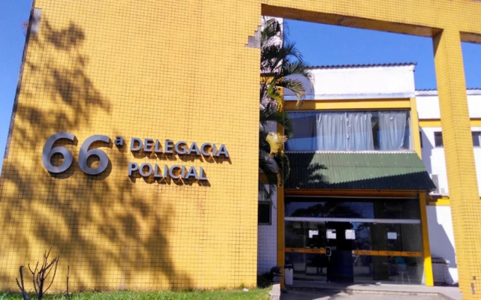 Polícia prende três e apreende um menor suspeitos de torturarem um menino de 6 anos em Magé